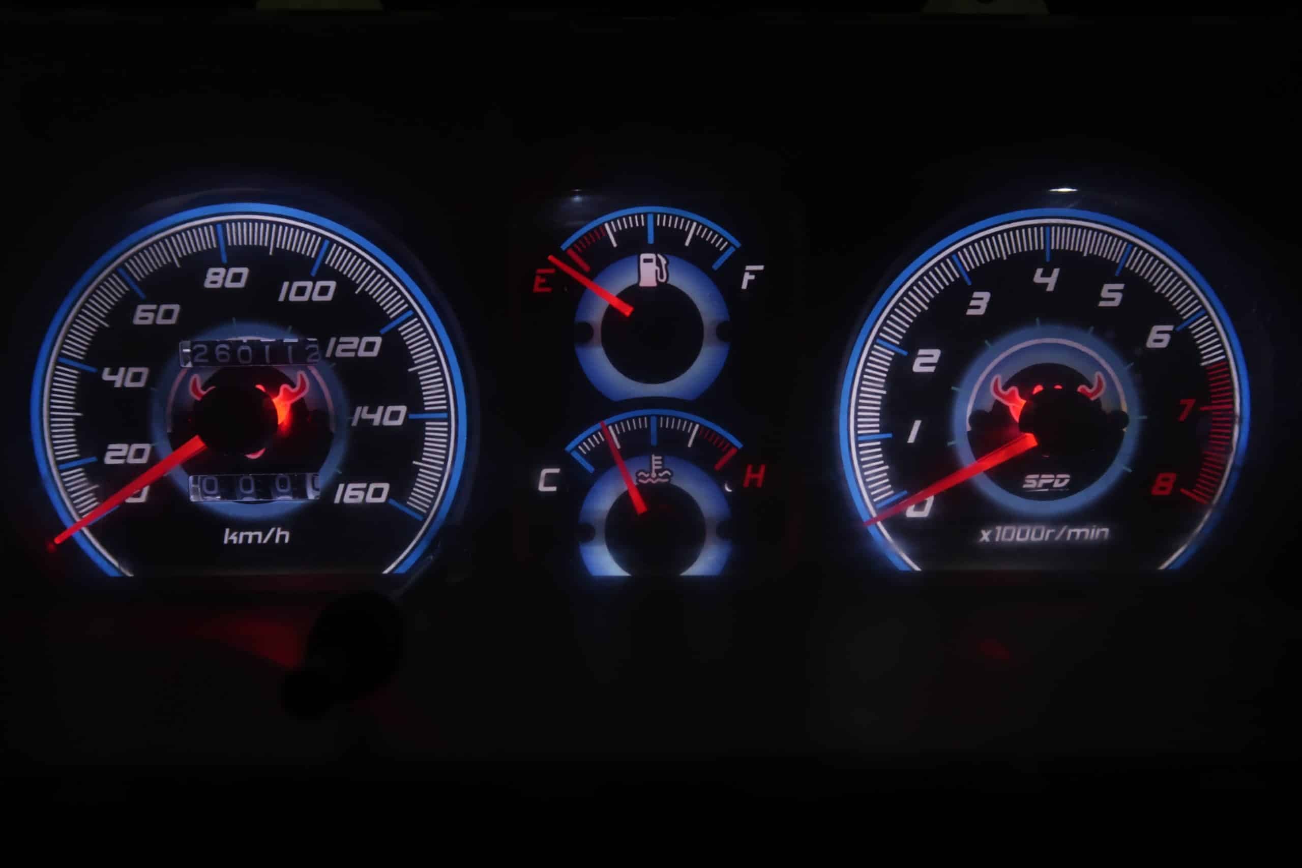Ingin Mobil Lama Tetap Kelihatan Keren, Saatnya Modifikasi Speedometer Kijang Kapsul Mu