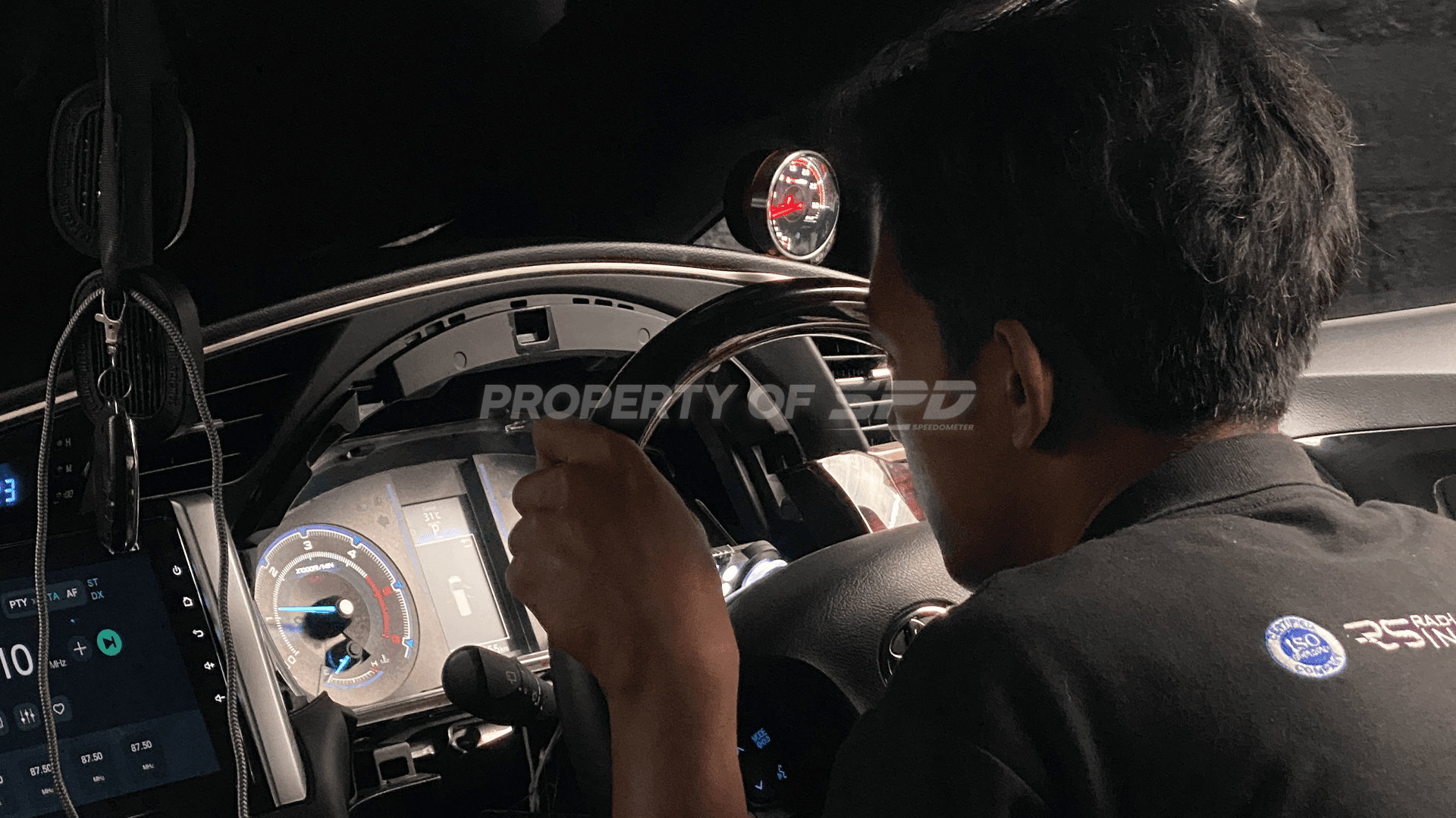 Mengintip Proses di Balik Terciptanya Panel Instrumen yang Presisi dan Artistik